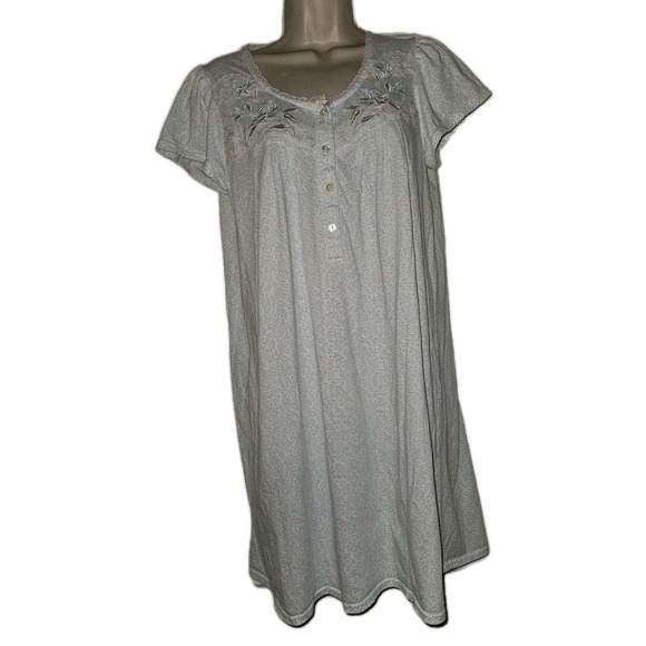Miss Elaine Other - MISS‎ ELAINE Sz S Short Sleeve Floral Nightgown 1/4 Button Up Embroided Lace